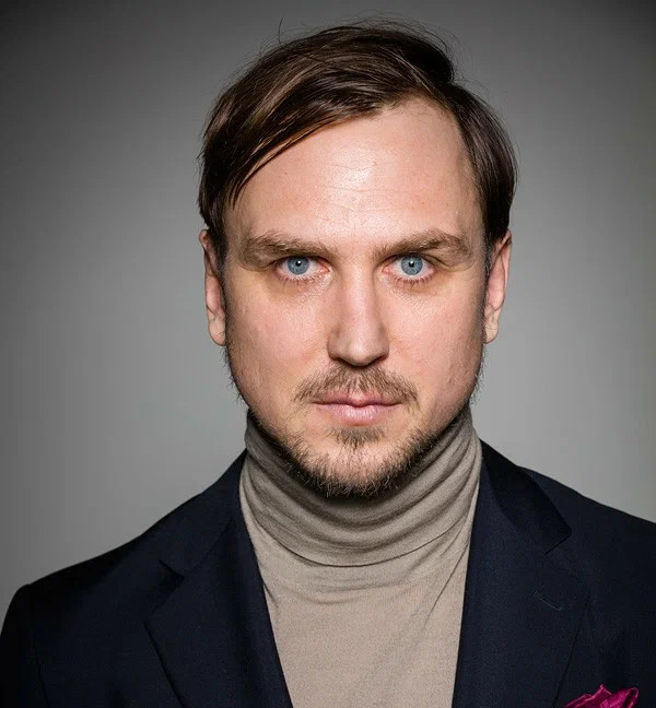 Влад Караулов